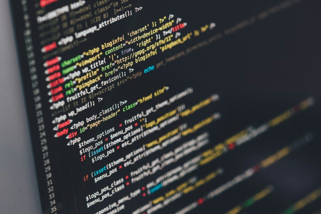 Arquitectura de software y desarrollo web en soluciones AIT, expertos en soluciones de inteligencia artificial y programación PHP para negocios digitales en MX.